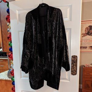 Melissa McCarthy Seven7 Burn Out Velvet Jacket  - Size: 3X